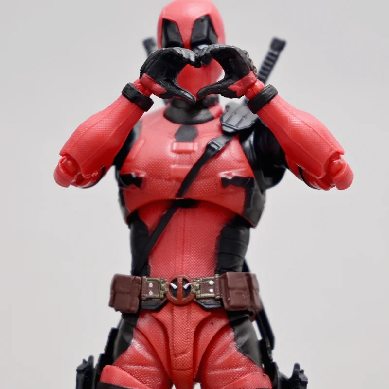 Deadpool Action Figure - Fully Loaded Merc with Accessories - Image 10